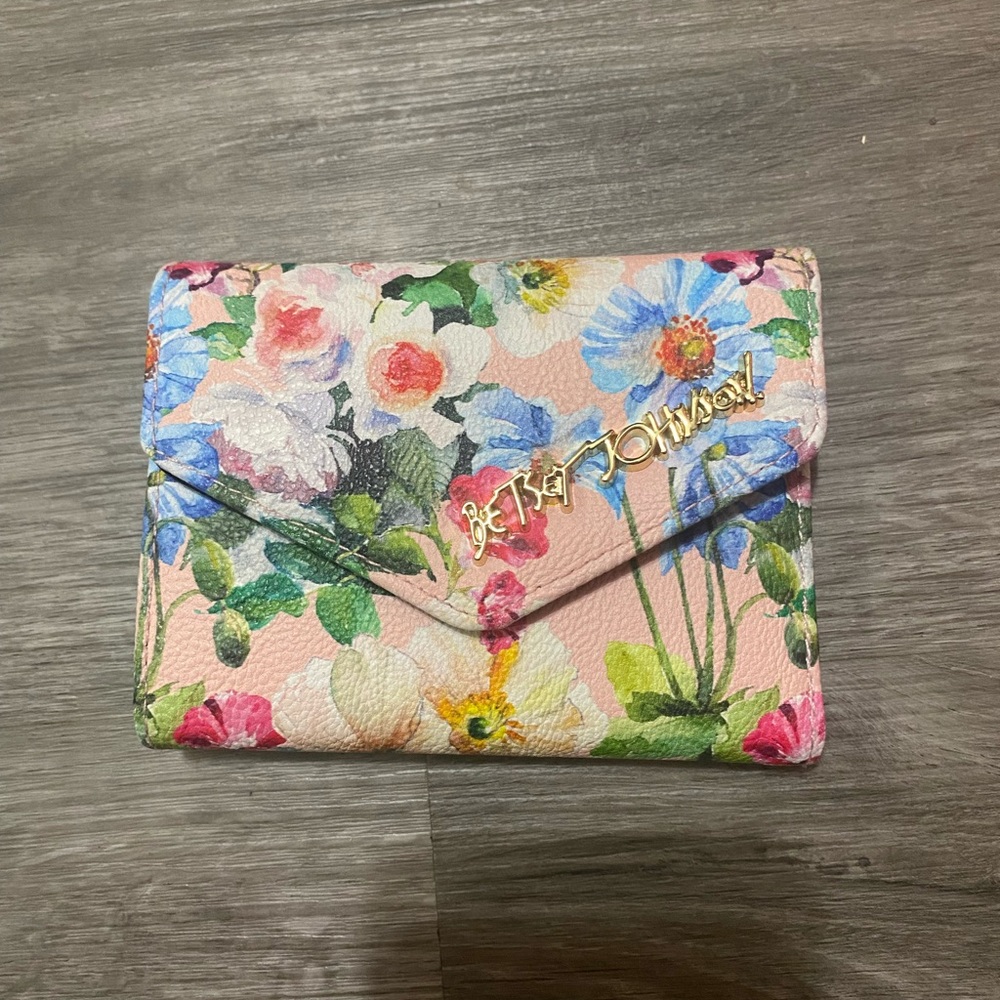 Betsey Johnson floral wallet